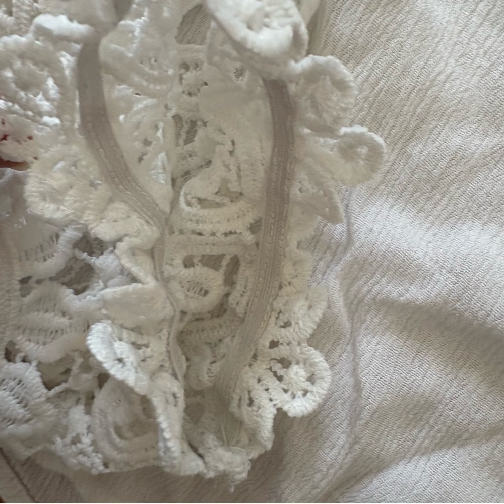 Onetheland White Peasant Style Top Size Medium - Picture 5 of 5